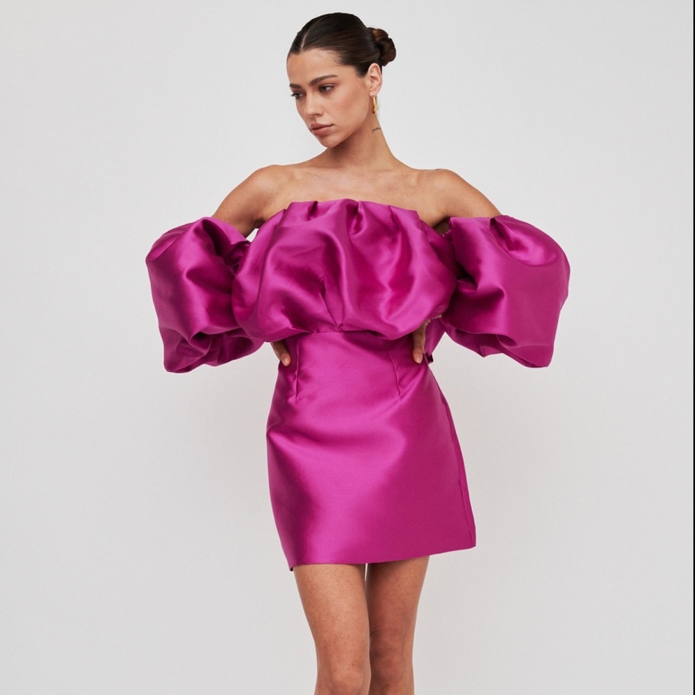 Puff sleeve dress